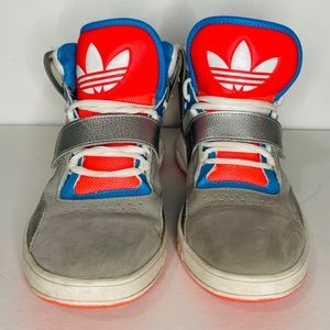 Vintage Adidas sneakers